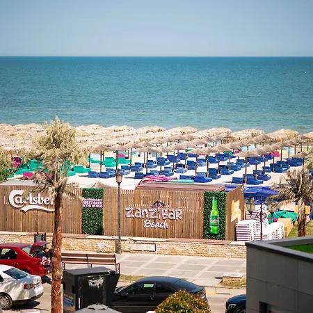 Horizon View & Pool Năvodari