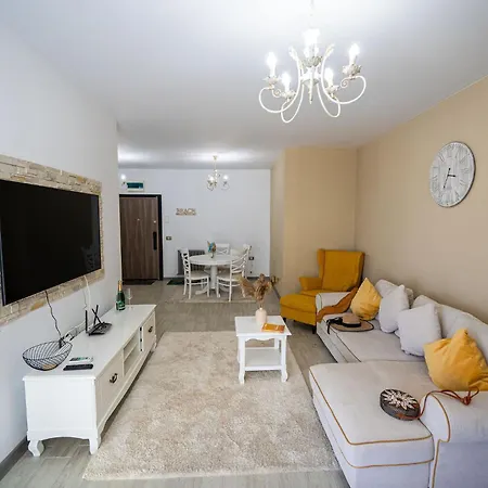 Horizon View & Pool *