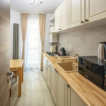 Horizon View & Pool Apartament